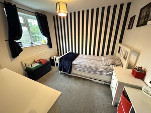 Photo 1- click for photo gallery